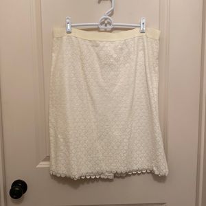Womens Ann Taylor Loft Off White Stretchy Lace Skirt in size 14